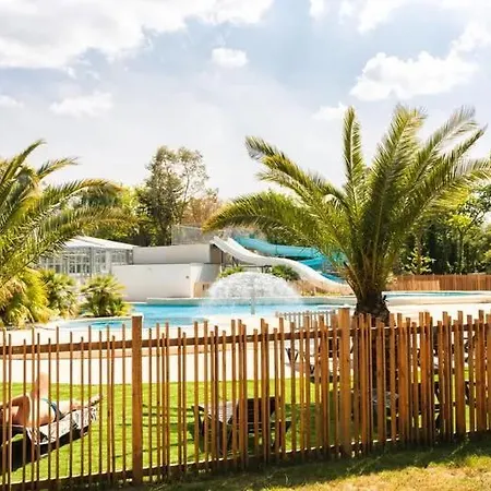Mobilhome Luxe 40 M2, 4 A 6 Personnes Κάμπινγκ
